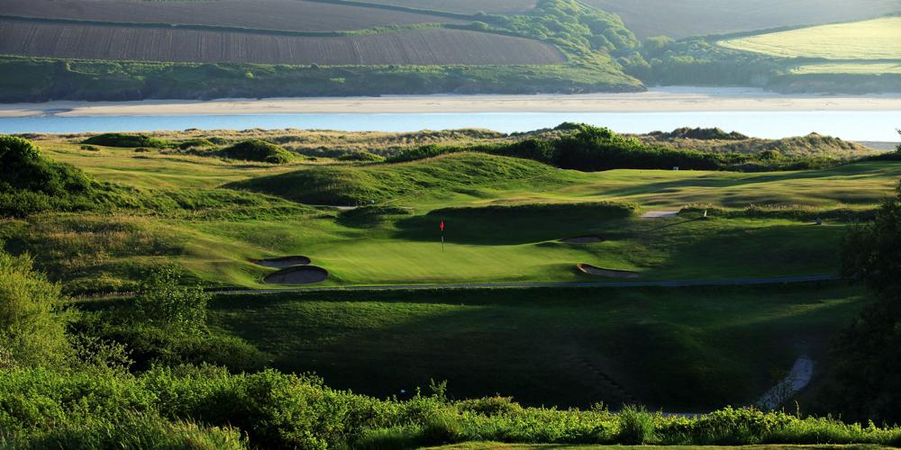 The par 3, 15th hole at the St Enodoc Golf Club (David Cannon)